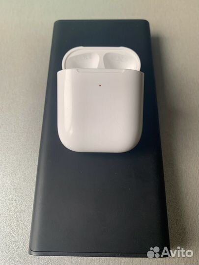 Копия кейса для AirPods 2 с беспроводной зарядкой