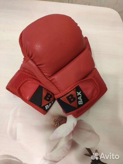 Боксерские перчатки с открытыми пальцами