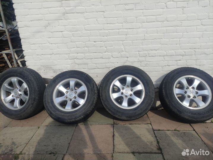 Bridgestone Dueler H/T D840 265/65 R17