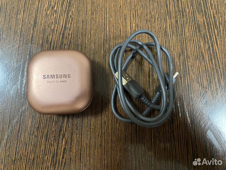 Samsung galaxy buds кейс