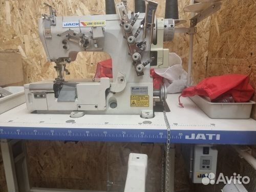 Плоскошовная машина с обрезкой края jack