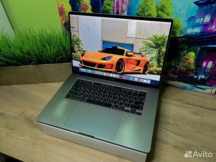 Macbook pro 16 2020 i9 16 1000гб