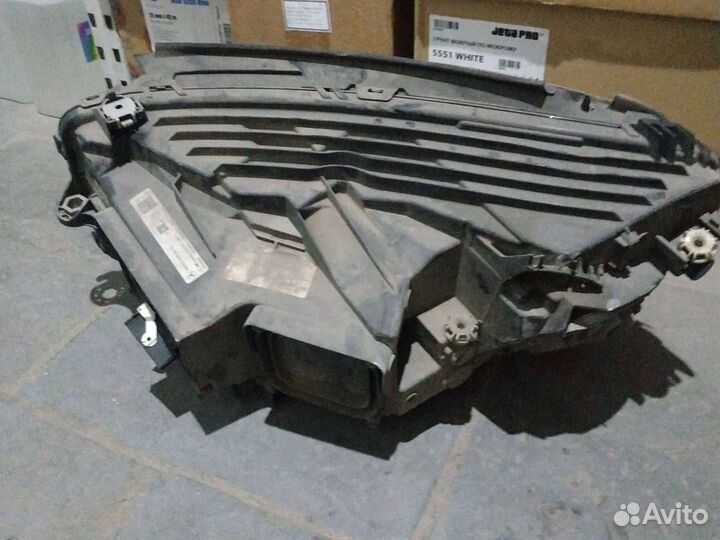 Фара Mercedes GLC