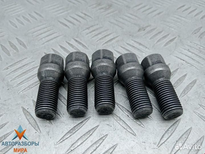 Болт колесный Renault Laguna 3 рест. 2010