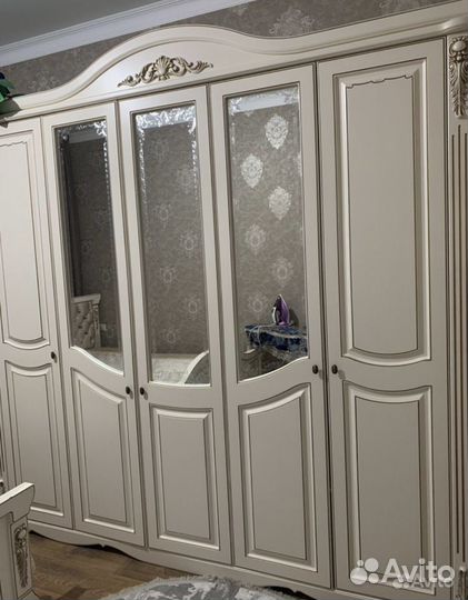 Спальный гарнитур бу