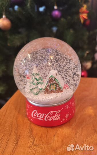 Новогодний снежный шар Coca Cola