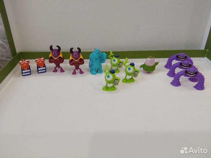 Киндер сюрприз Университет Монстров монстры