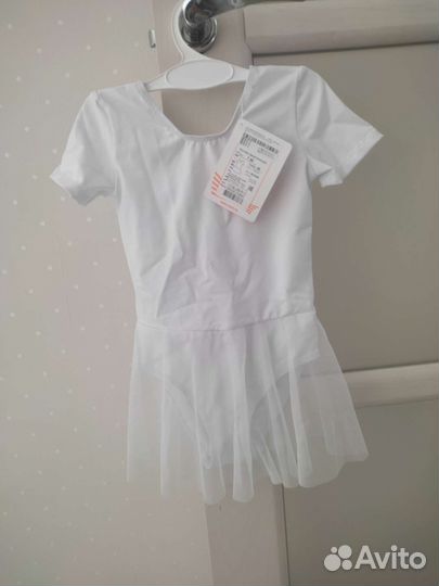 Гимнастический купальник новый с этикеткой