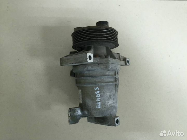 Компрессор системы кондиционирования Nissan Tiida