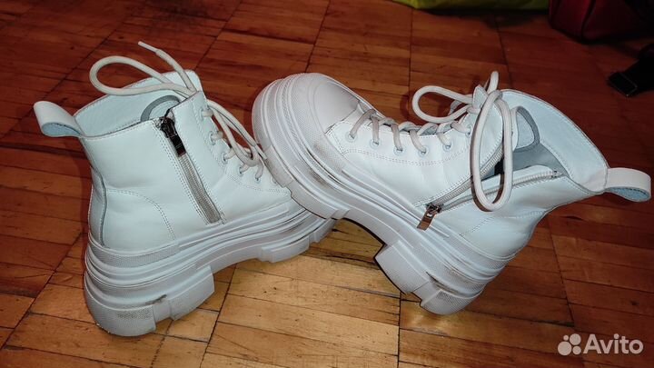 Кроссовки на платформе, Ботинки белые