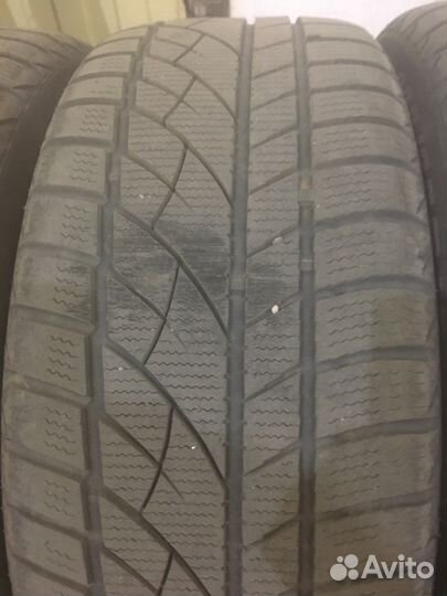 Jinyu YW52 225/55 R17 97V