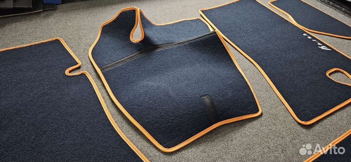 Автоковрики для газ-21-3, синие с оранж. кантом