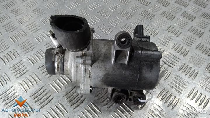 Насос антифриза дополнительный BMW 5 F10/F11/F07