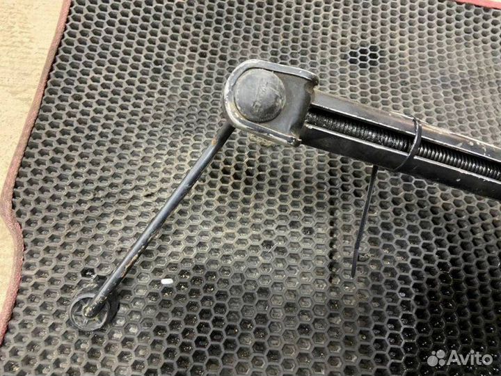 Домкрат Mercedes-Benz E-Class W210 M112E24 1999