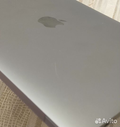 Macbook air 13 2020 M1 8gb 256