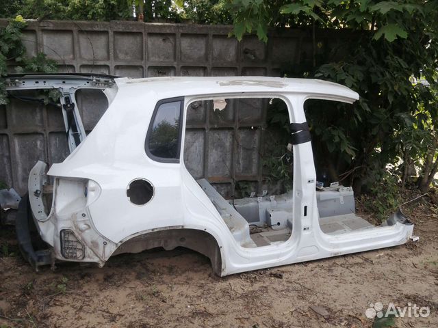 Крыло заднее Volkswagen Tiguan 1