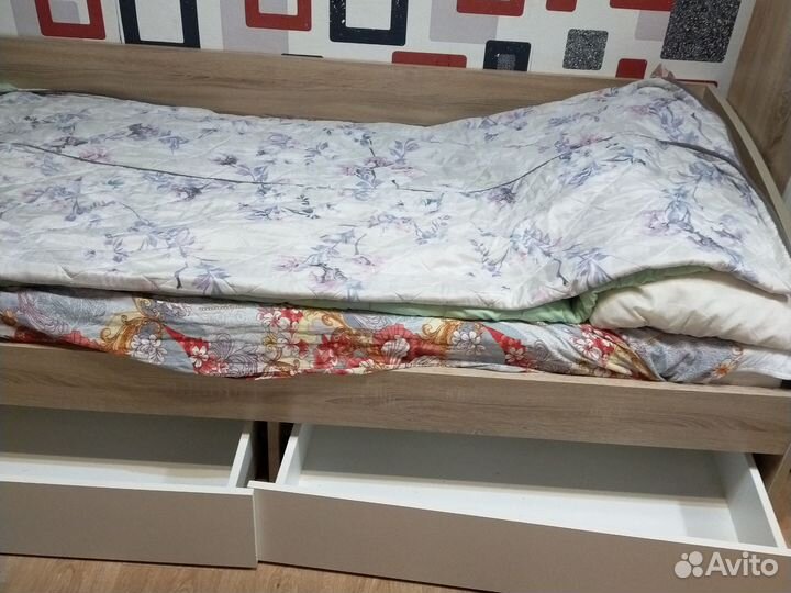 Кровать с матрасом детская