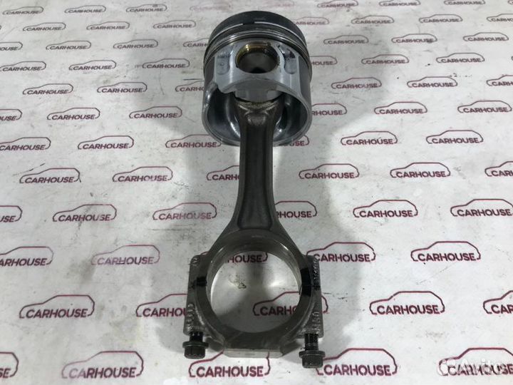 Шатун с поршнем Volkswagen Passat B5 3B2 1.9 AJM