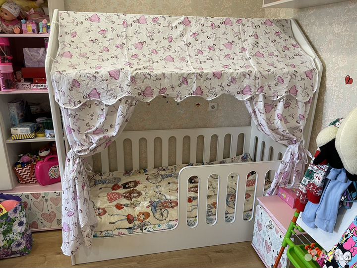 Детская кровать домик с матрасом