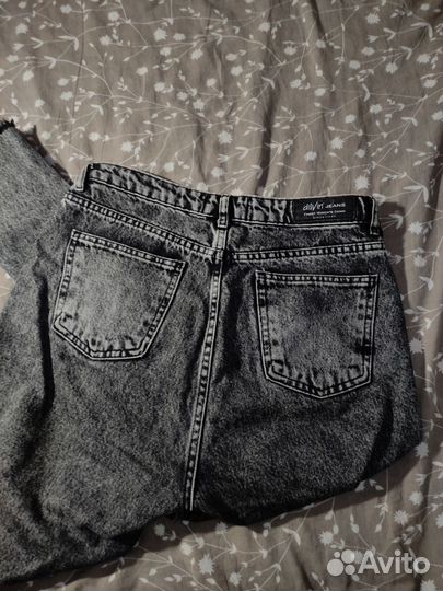 Джинсы зауженные