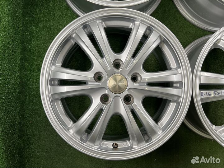 R16 Manaray Stranger 5x114.3 6.5JJ ET+52 цо73,1мм