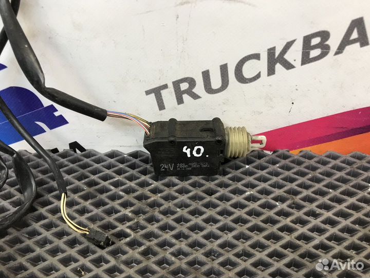 81626800121 Активатор замка двери Man TGX