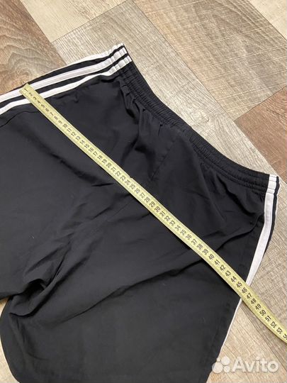 Спортивные шорты мужские Adidas размер S