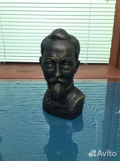Бюст Дзержинского