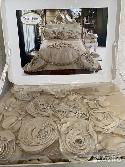 Покрывало на кровать новое