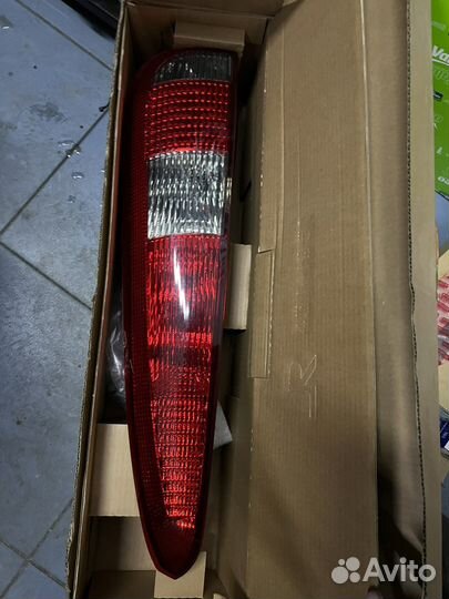 Задний фонарь правый Ford Fusion