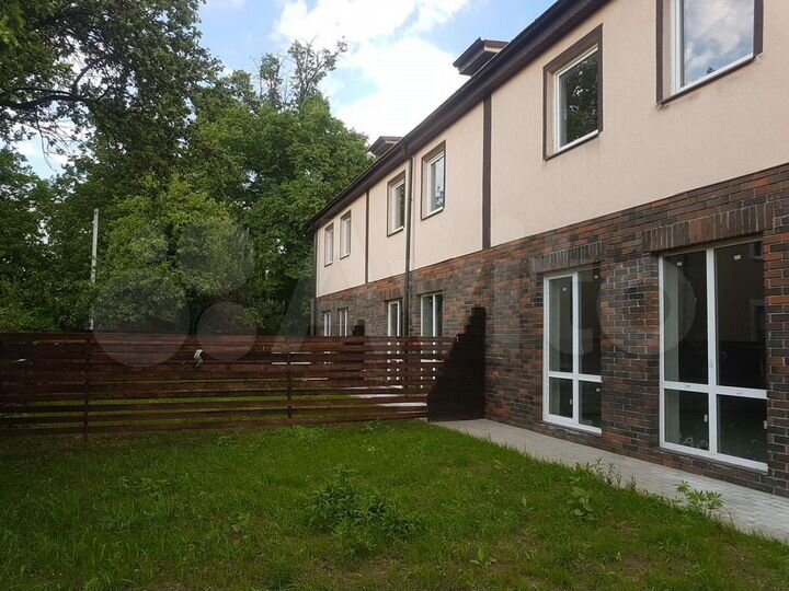 Таунхаус 162 м² на участке 2 сот.