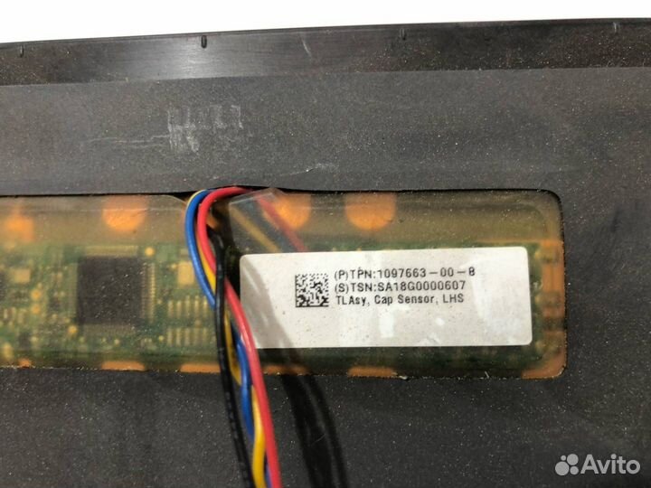 Накладка двери задней левой Tesla Model X 2019