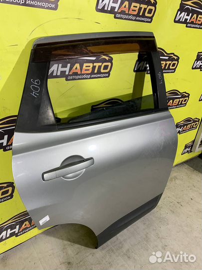 Задняя правая дверь Nissan qashqai j10