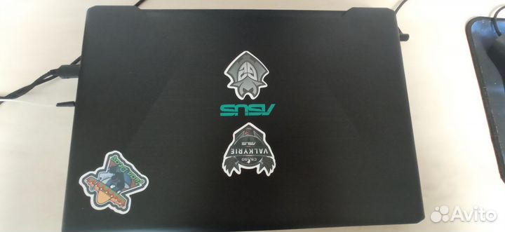 Ноутбук asus