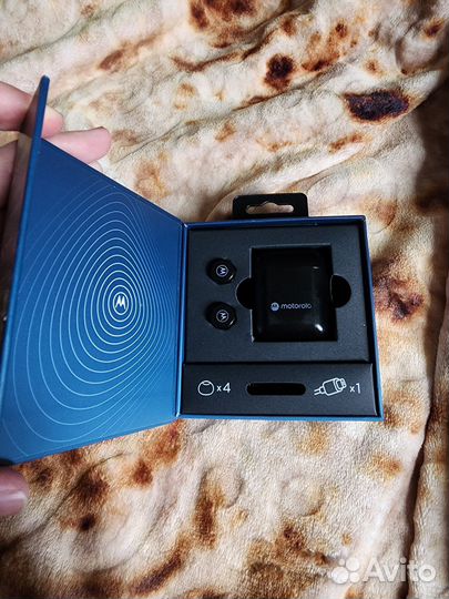 Беспроводные наушники Moto buds 120