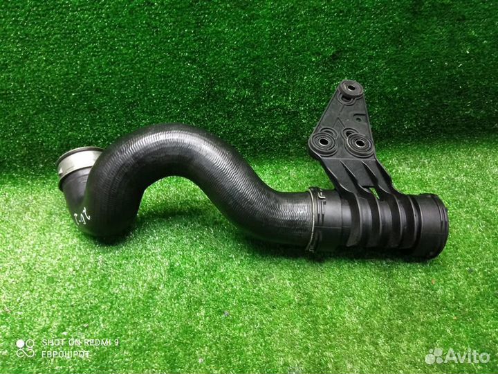 Патрубок Mercedes Benz W203 (2000-2006)