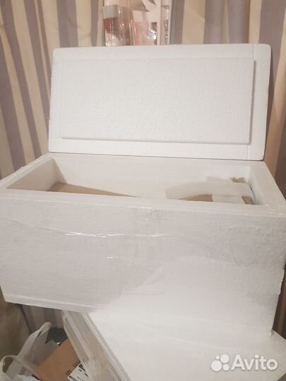 Пенопластовая коробка
