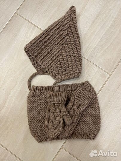 Комплект шапочка-эльф, снуд и рукавички