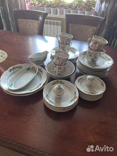 Продам обеденный сервиз