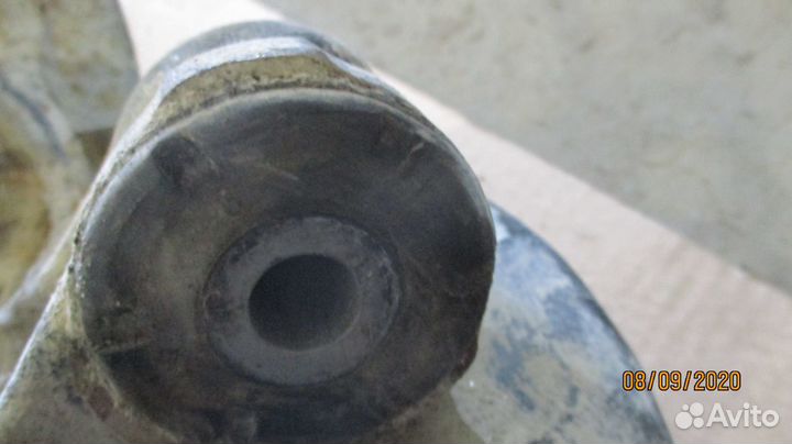 Таурег кулак задний 2002-2010