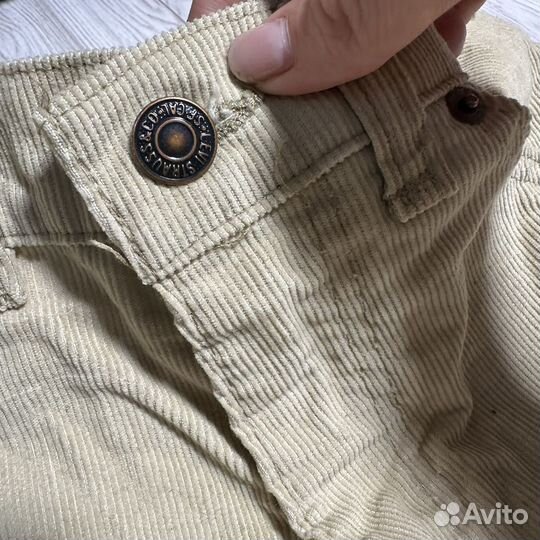 Штаны женские вельвет Levis на W26