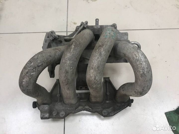 Коллектор впускной Nissan Primera