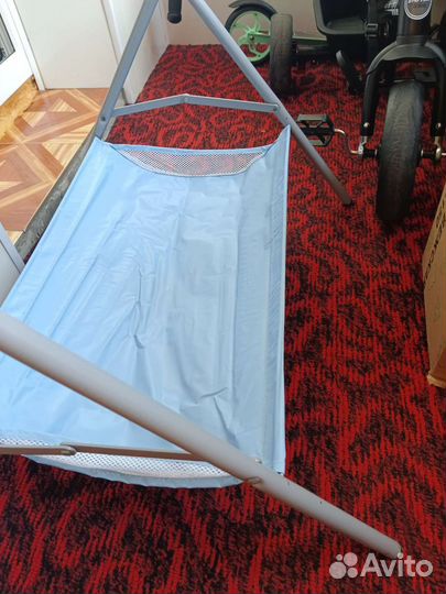 Пеленальный столик складной с корзиной