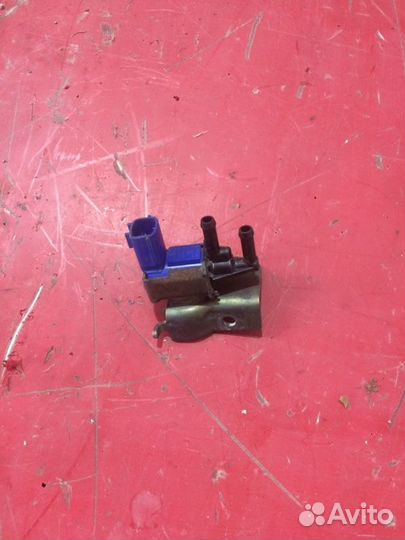 Вакуумный клапан Nissan Almera N16 хэтчбек (до