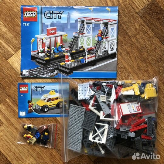 Lego 7939, 7937