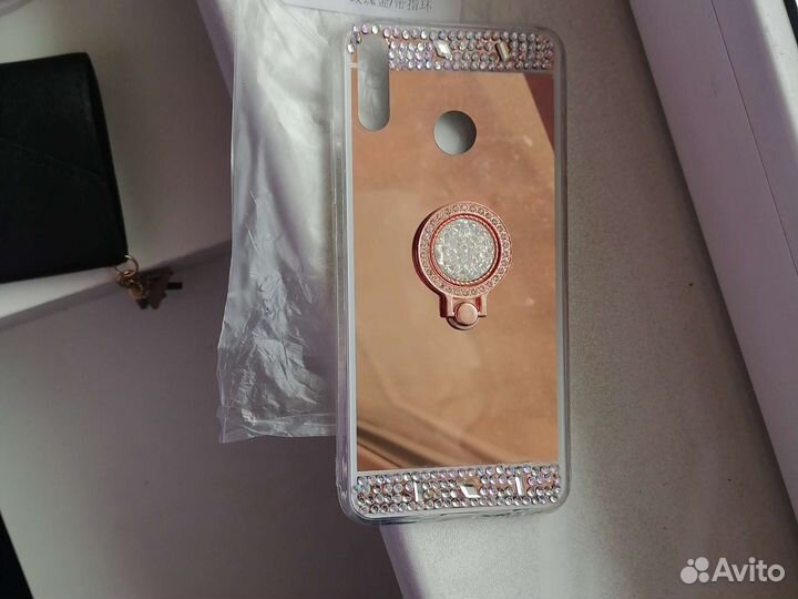 Чехол на телефон