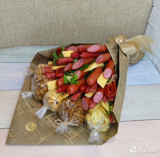 Мужской букет из колбасы