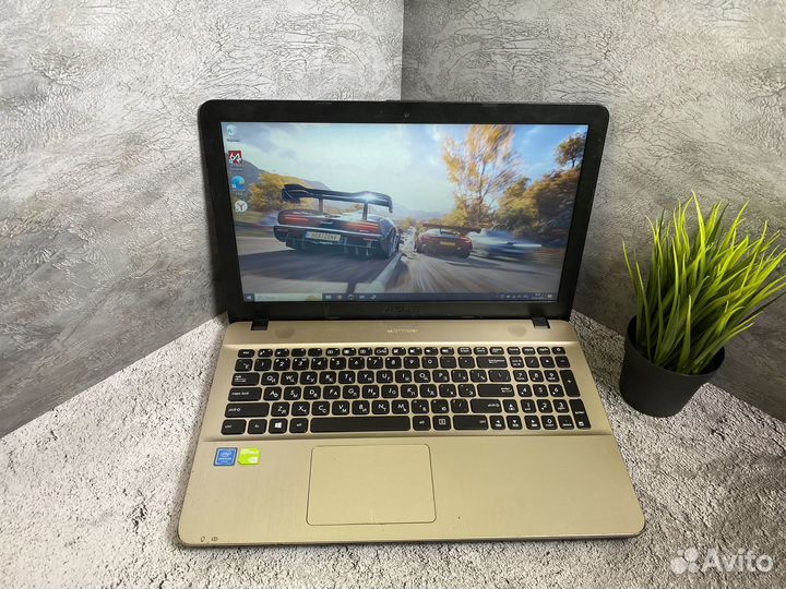 Игровой ноутбук asus 2 видеокарты/4 ядра/SSD