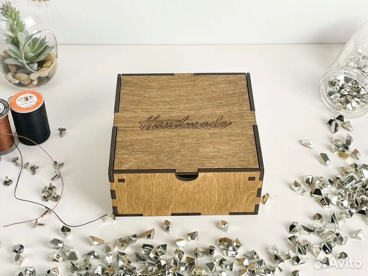 Коробка подарочная деревянная