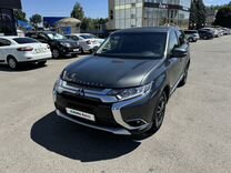 Mitsubishi Outlander 2.0 CVT, 2018, 73 200 км, с пробегом, цена 2 275 000 руб.